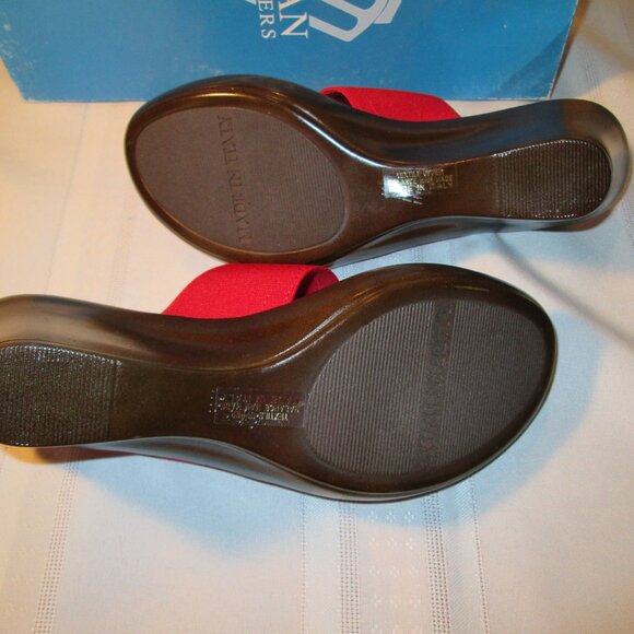 Italian Shoemakers “Cia” Red Sandals – Size 6.5 | New in Box - Picture 8 of 8